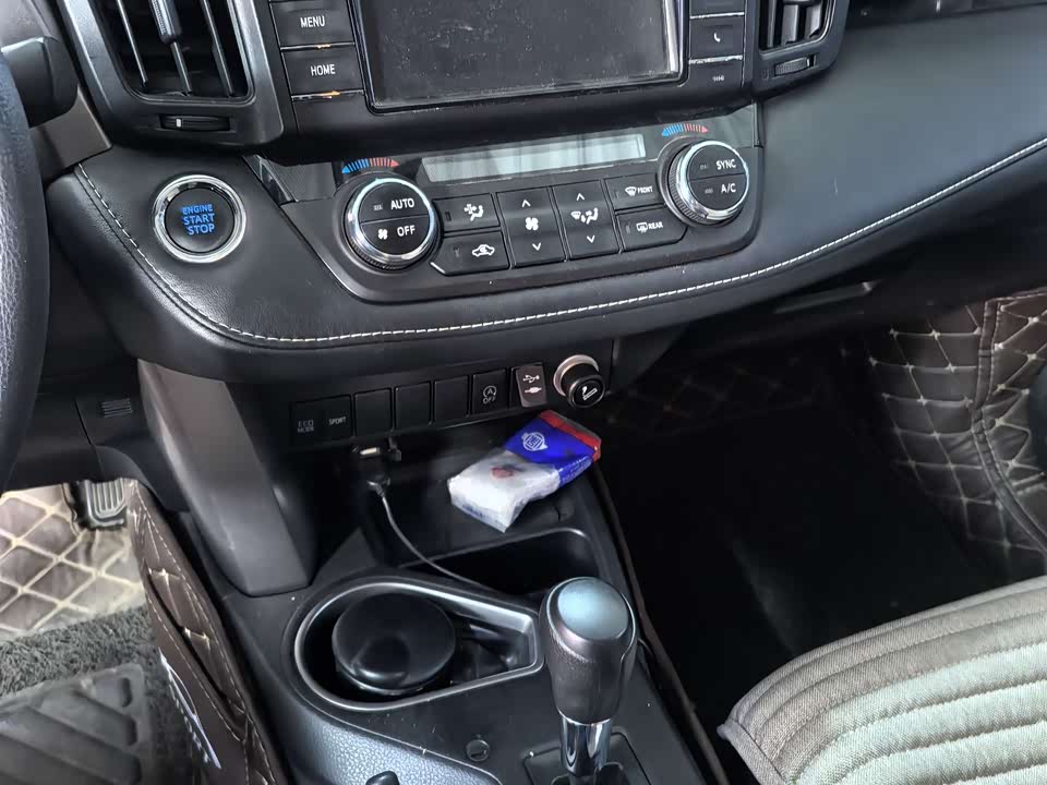 Toyota RAV4 Rongfang