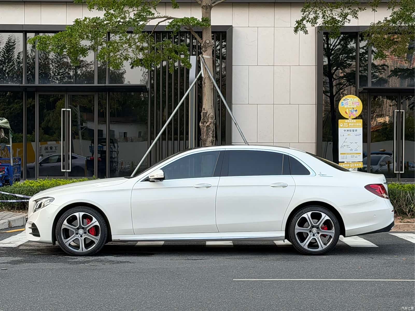 Mercedes-Benz E-Class, 2016 2