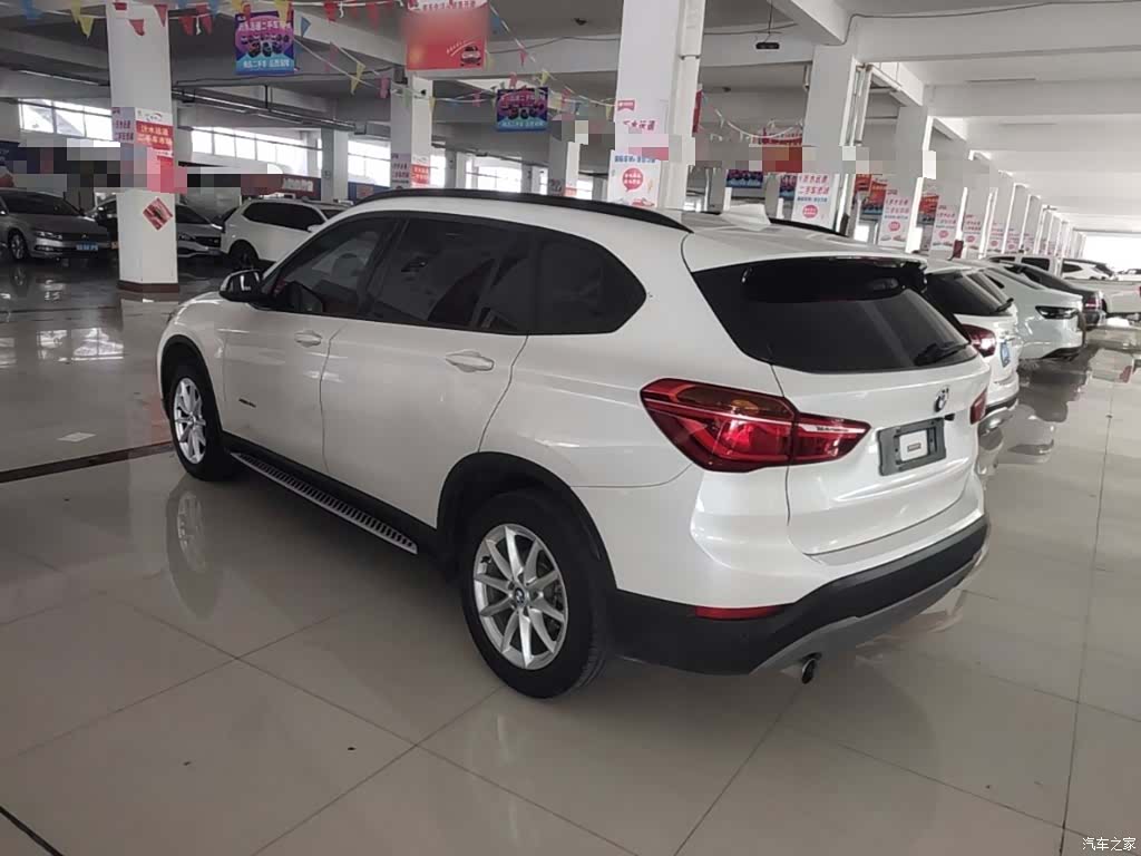 BMW X1, 2018 все фото