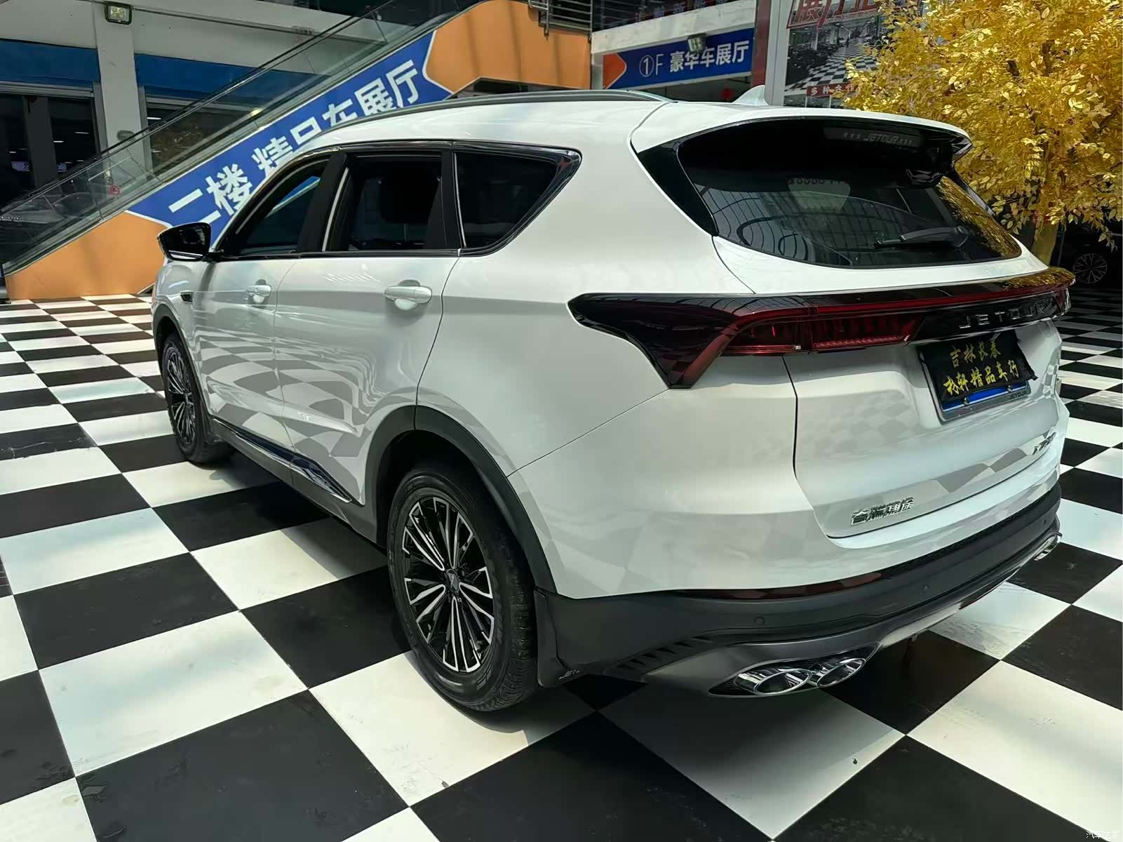 Jetour X70, 2023 15