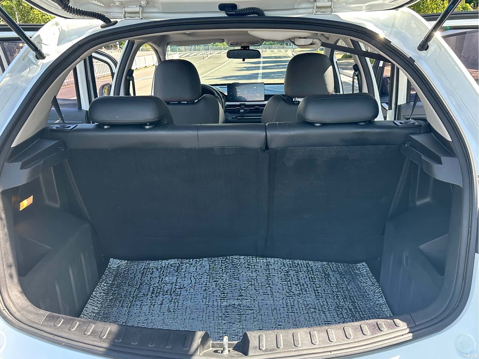 Geely X3, 2022 20