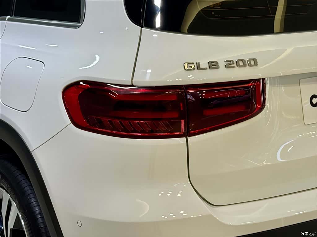 Mercedes-Benz GLB, 2025 9
