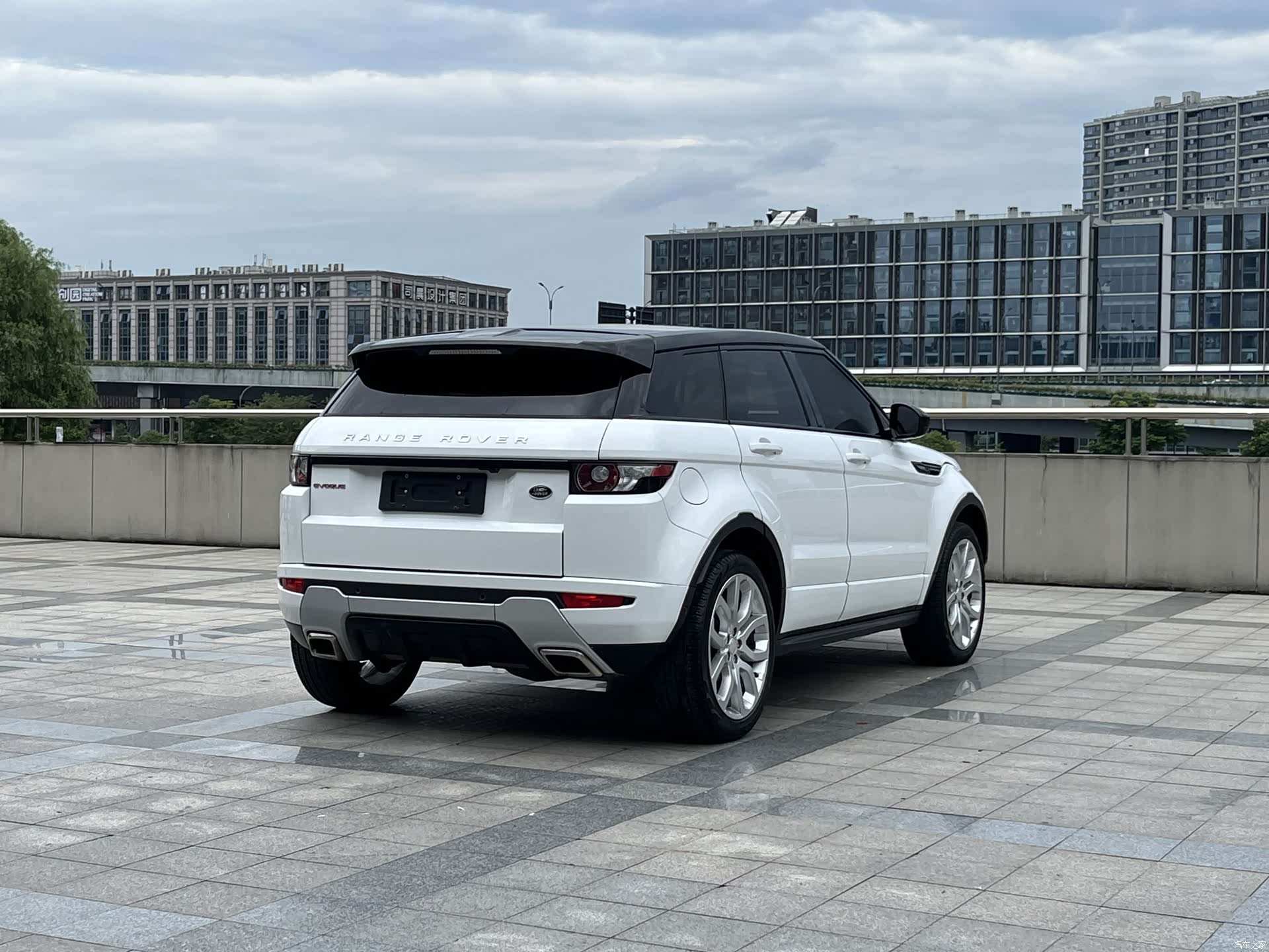 Land Rover Range Rover, 2015 15