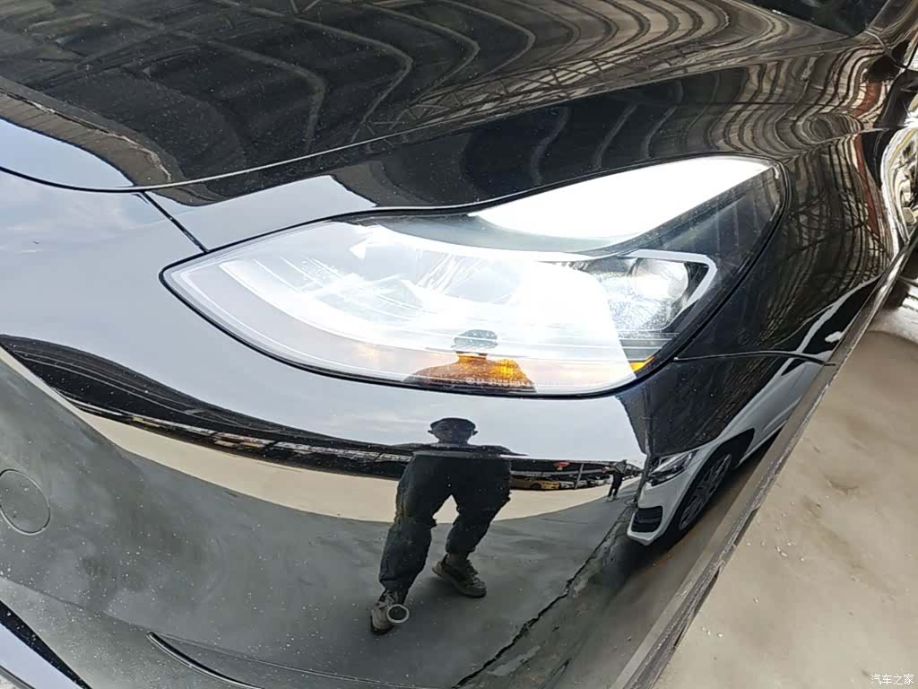 Tesla Model Y, 2022 24