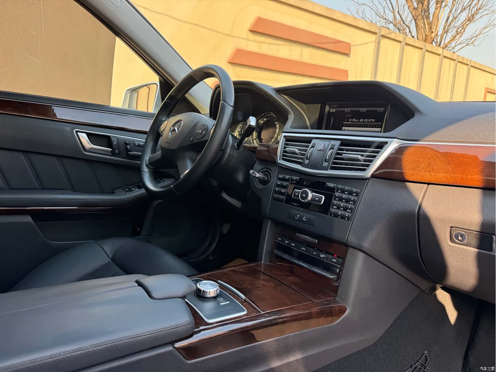 Mercedes-Benz E-Class, 2013 19