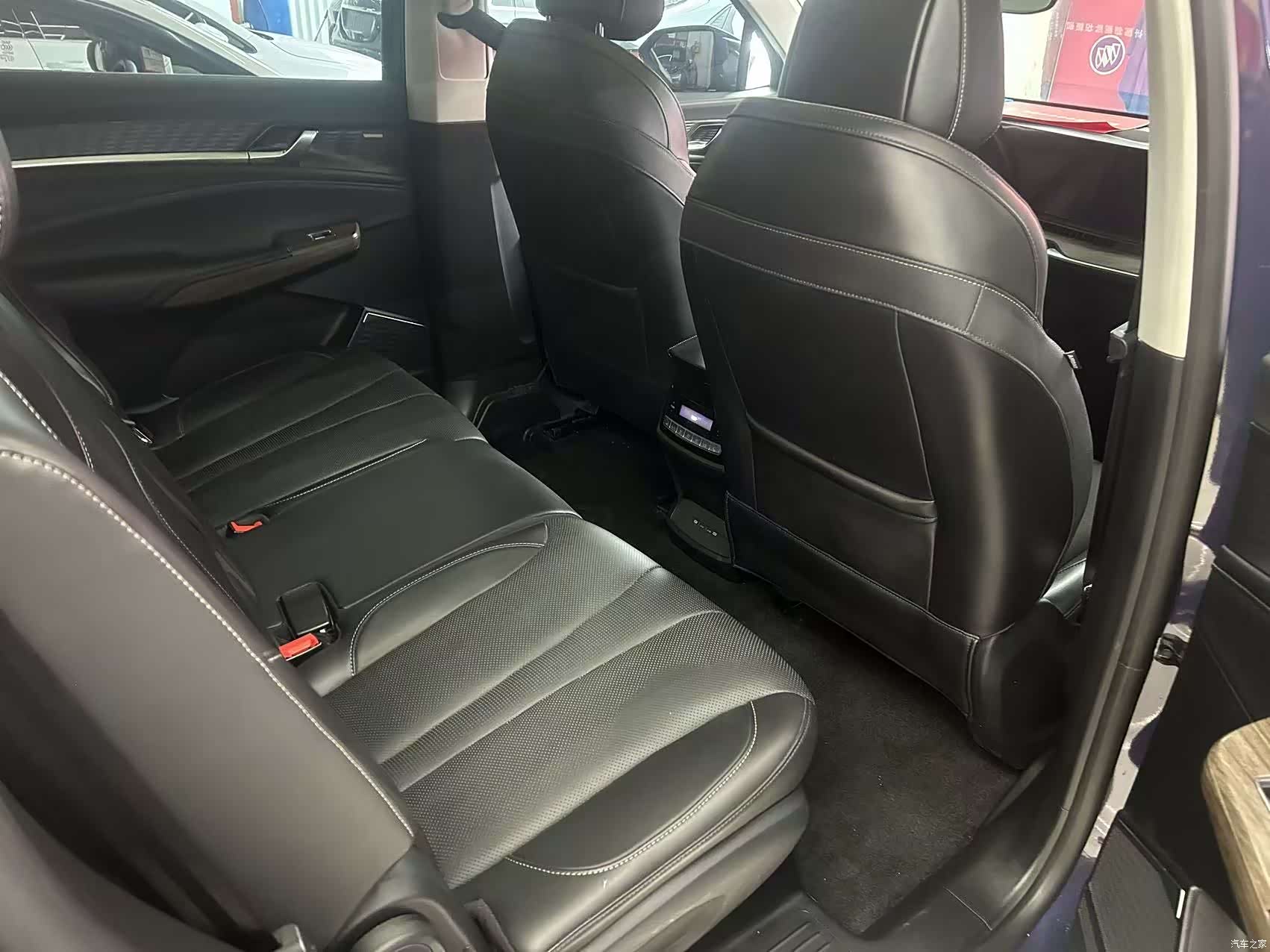 Roewe RX9, 2023 13