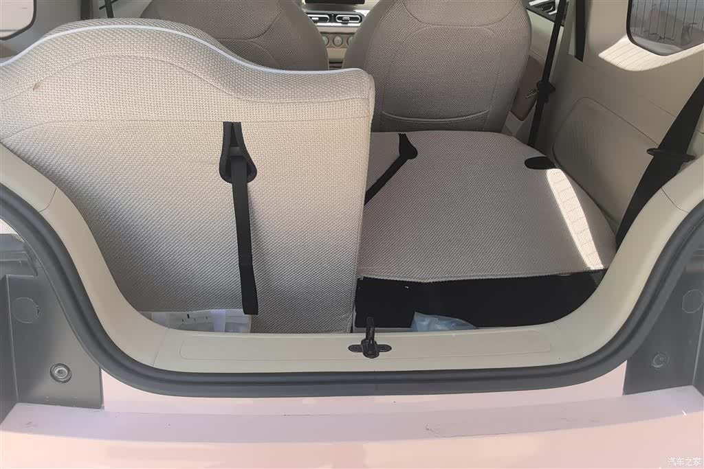 Wuling MINIEV, 2025 4