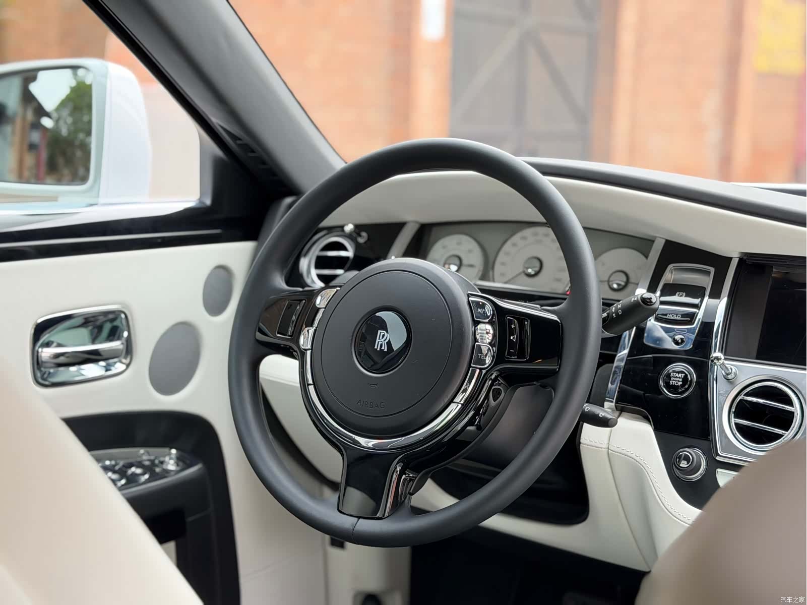 Rolls-Royce Ghost, 2018 все фото