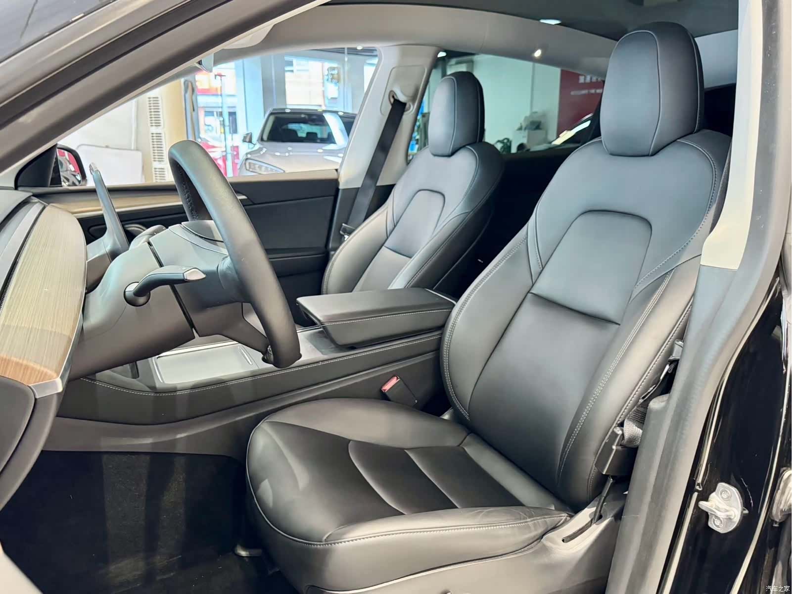 Tesla Model Y, 2022 7