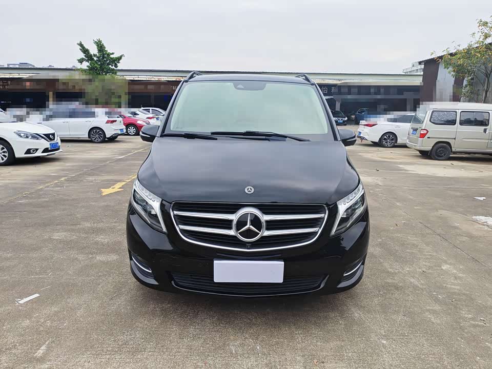 Mercedes-Benz V-class