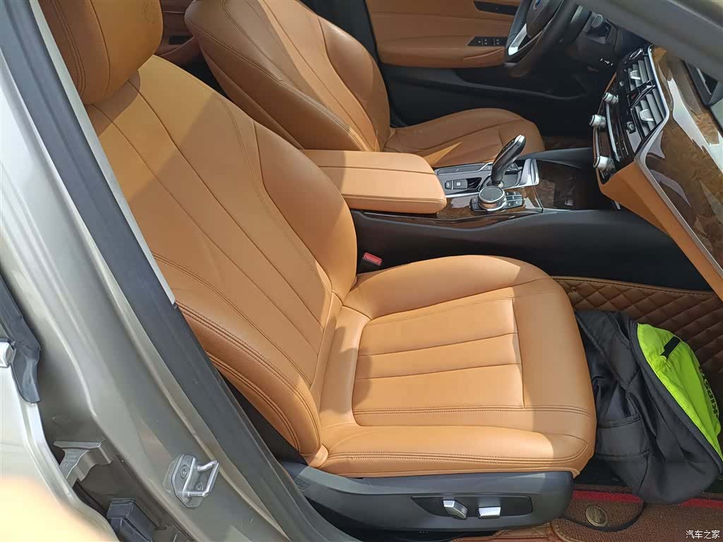 BMW 5 Series, 2017 24