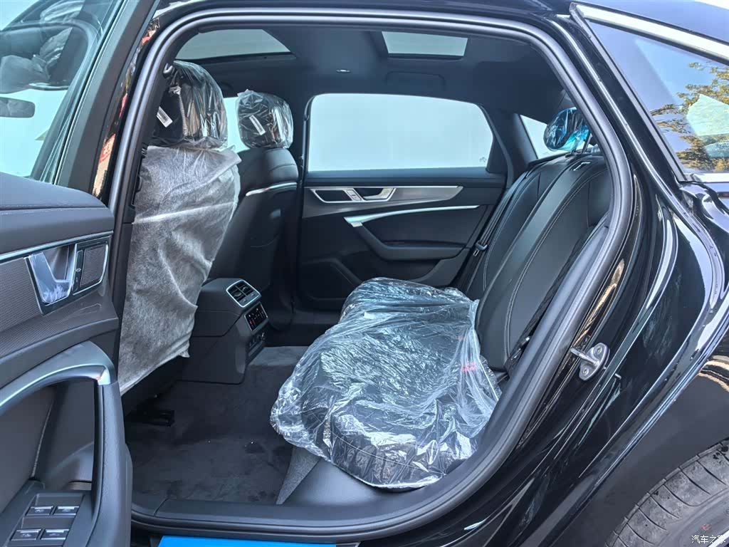 Audi A6L, 2025 14