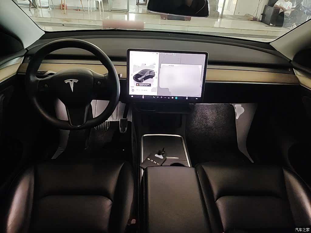 Tesla Model Y, 2023 10