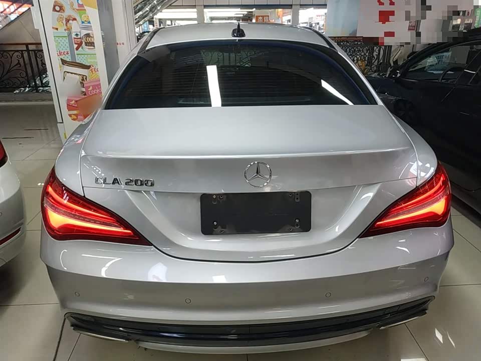 Mercedes-Benz CLA