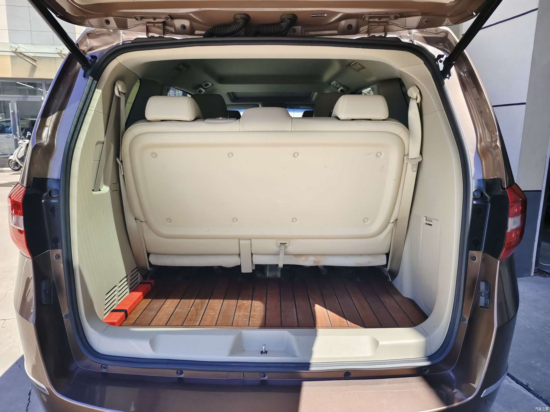 Buick GL8, 2019 16