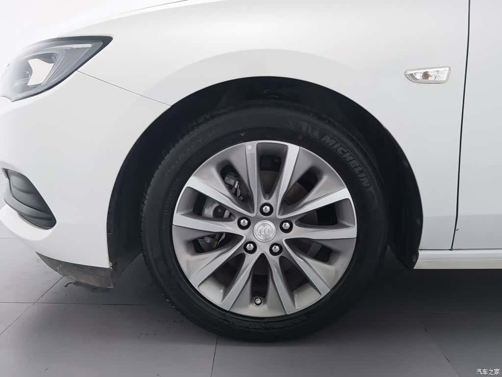 Buick GL6, 2023 17
