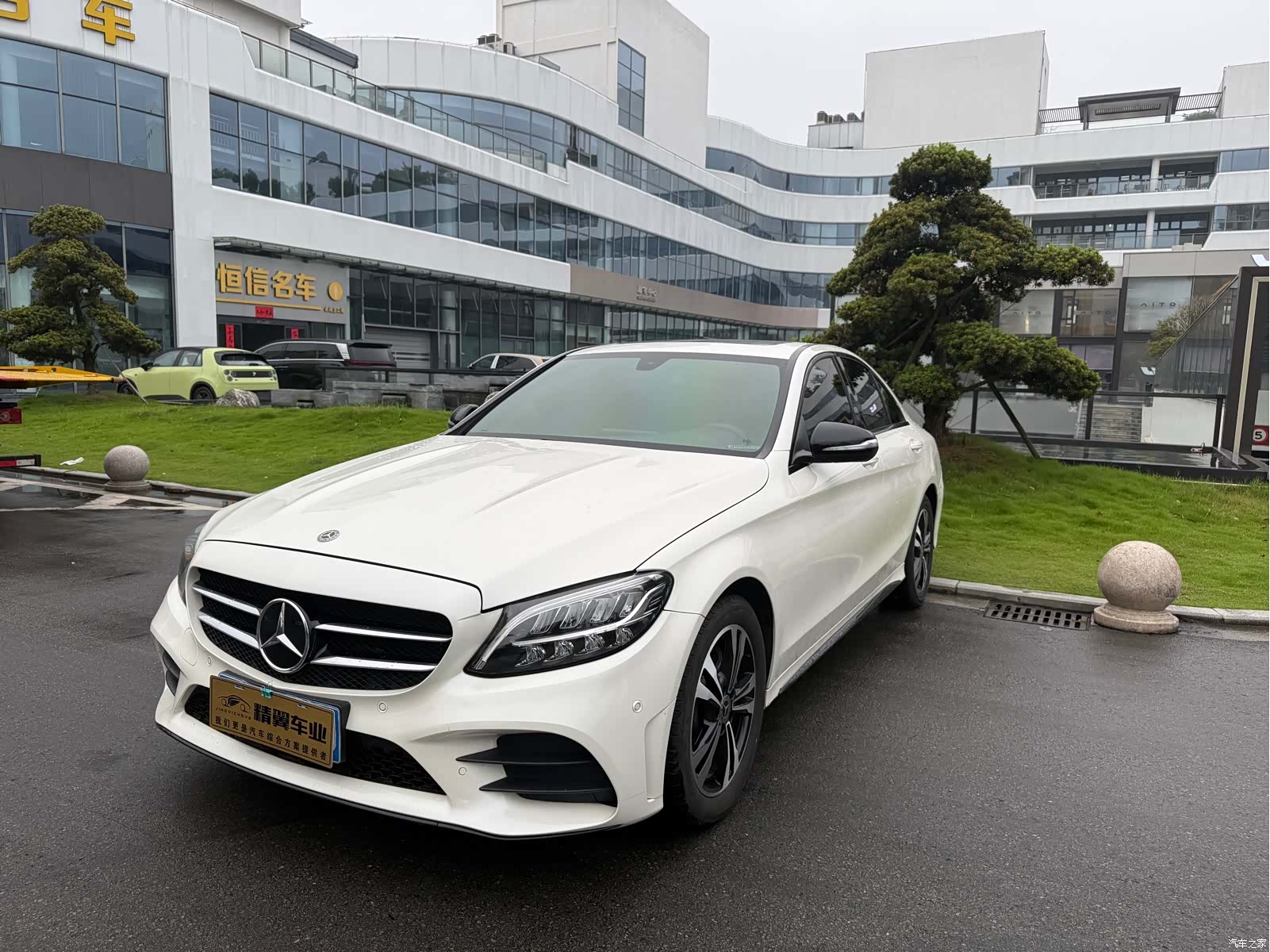 Mercedes-Benz C-Class, 2019 1