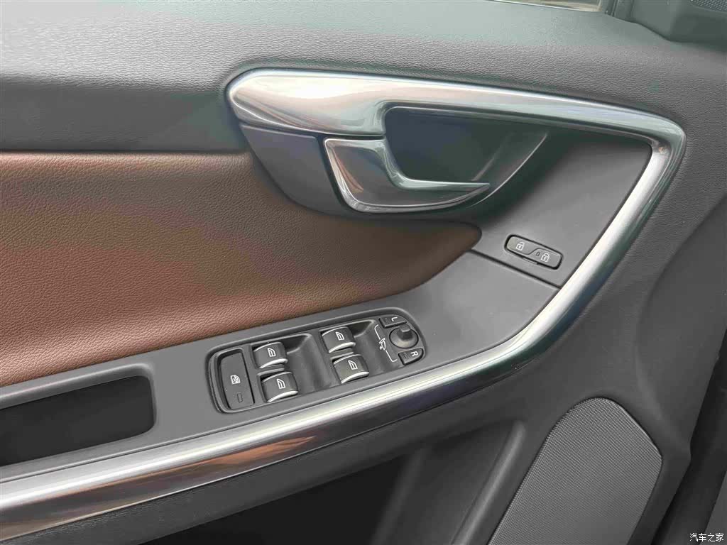 Volvo XC60, 2016 32