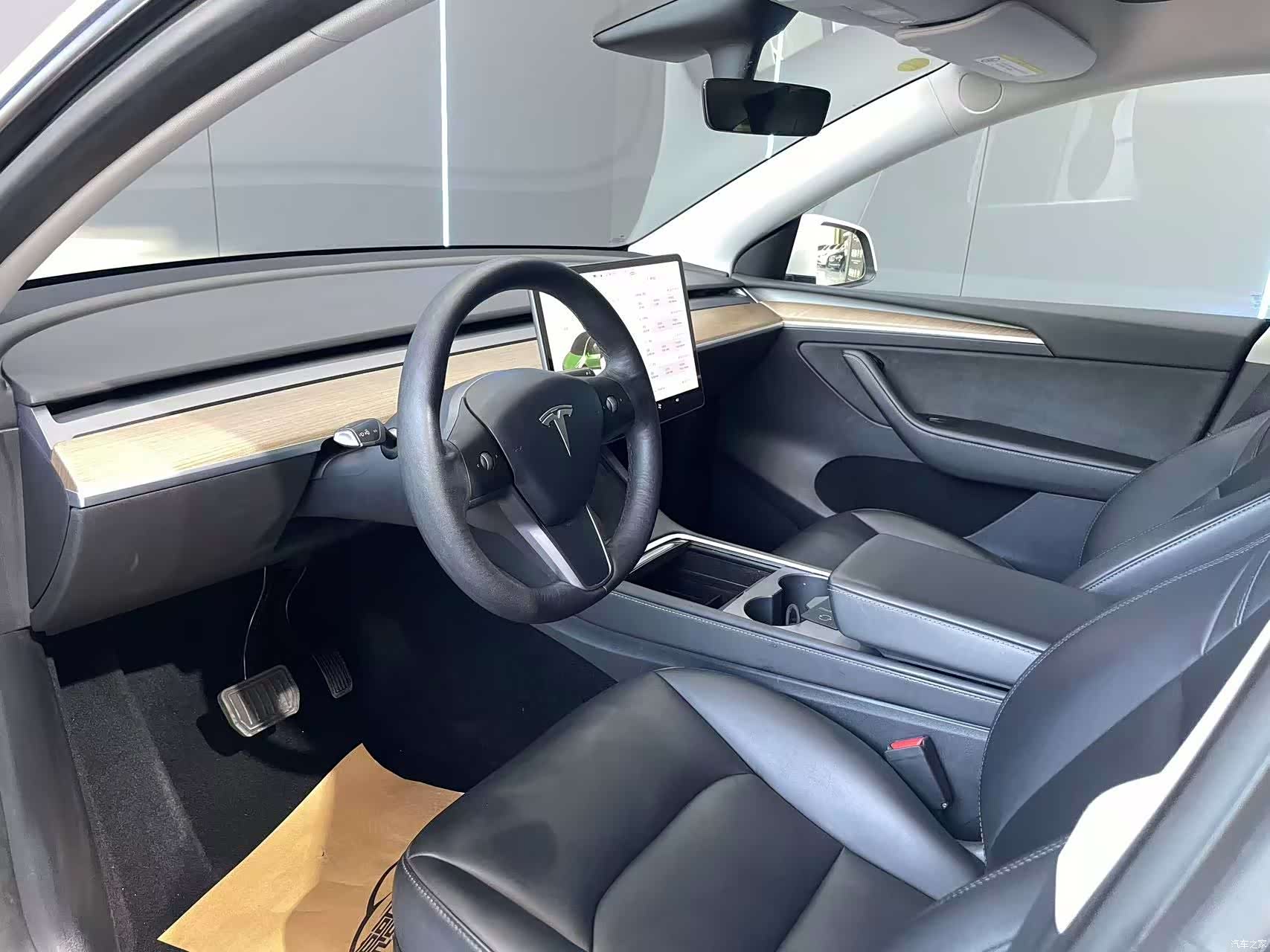 Tesla Model Y, 2021 9