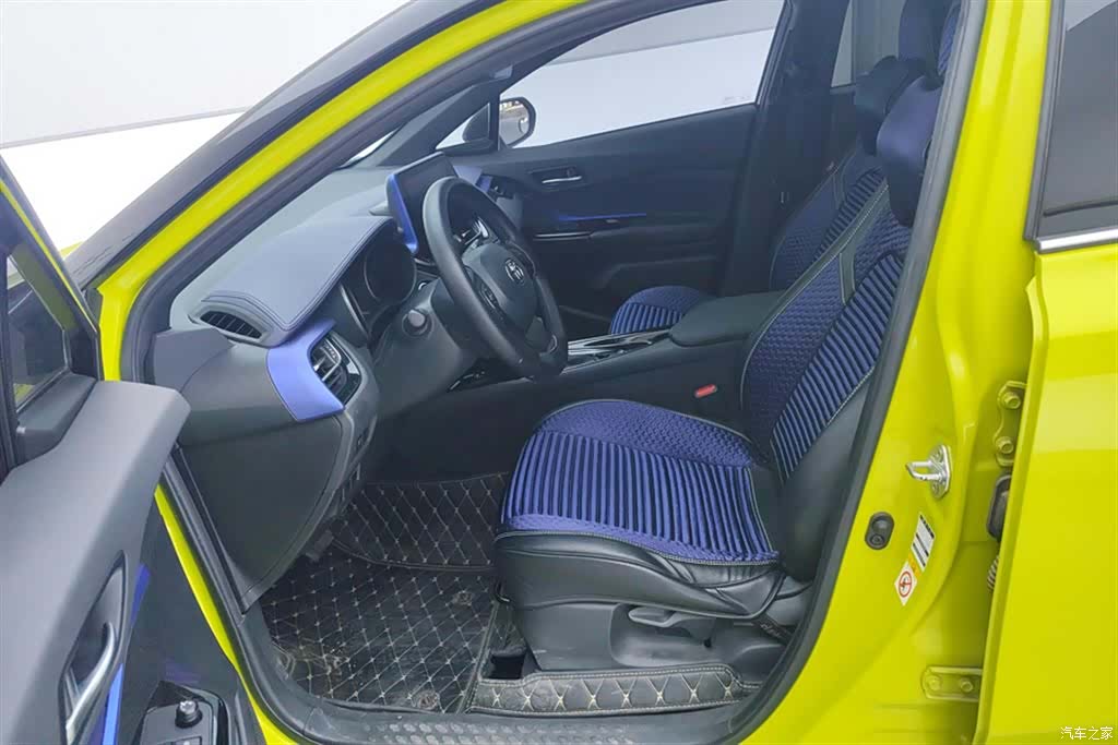 Toyota C-HR, 2019 9