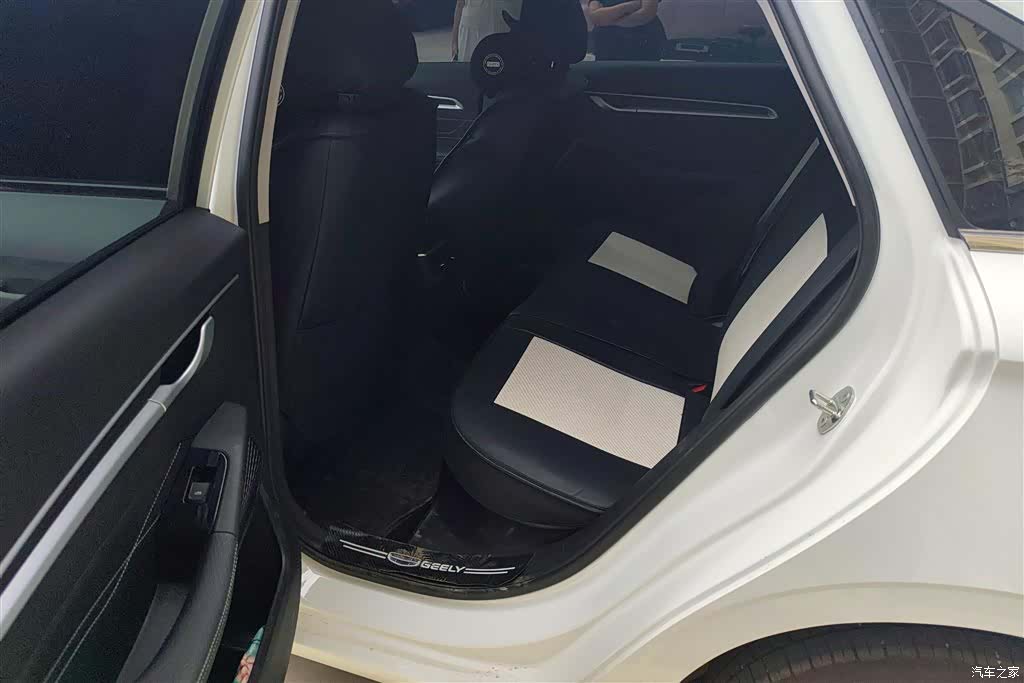 Geely Emgrand, 2025 11
