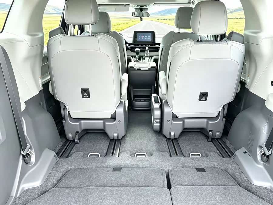 Toyota SIENNA 2023, фото 8