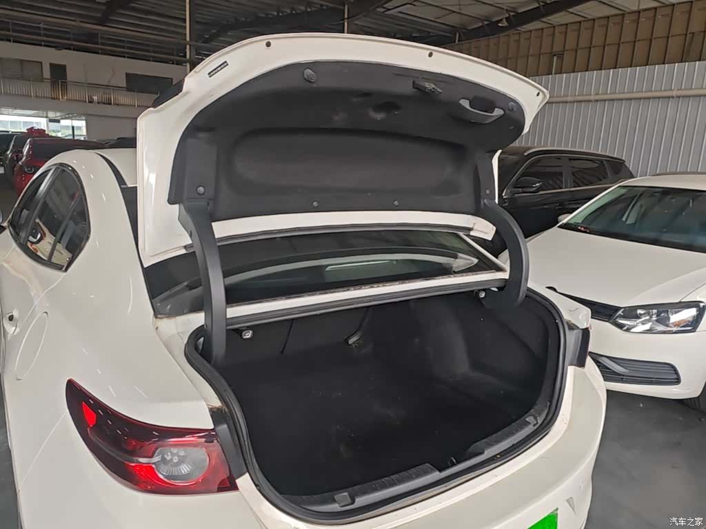 Mazda Mazda3, 2021 19