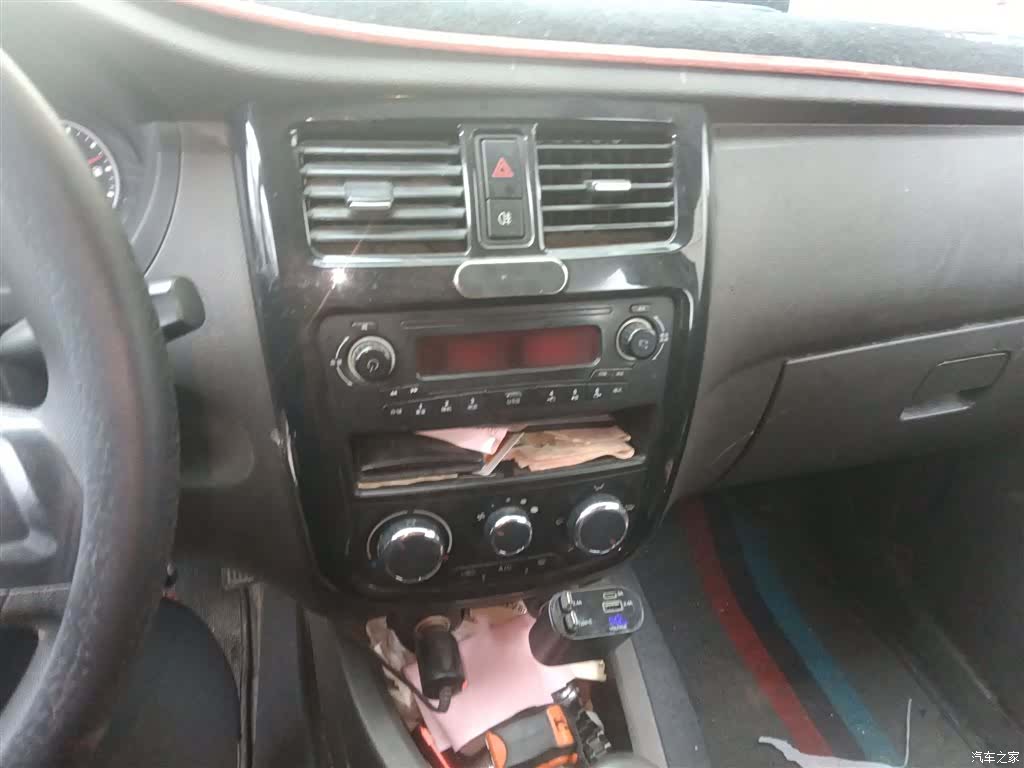 Wuling V, 2018 6