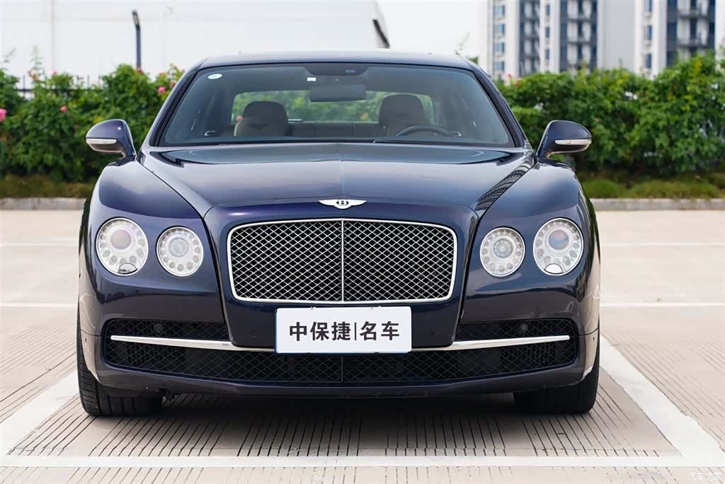Bentley Flying Spur, 2016 3