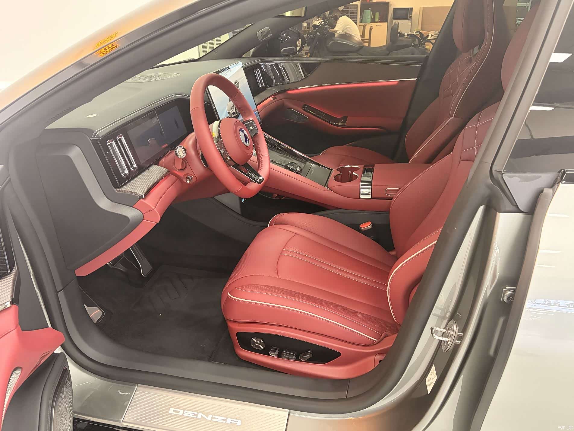 Denza Z9GT, 2026 7
