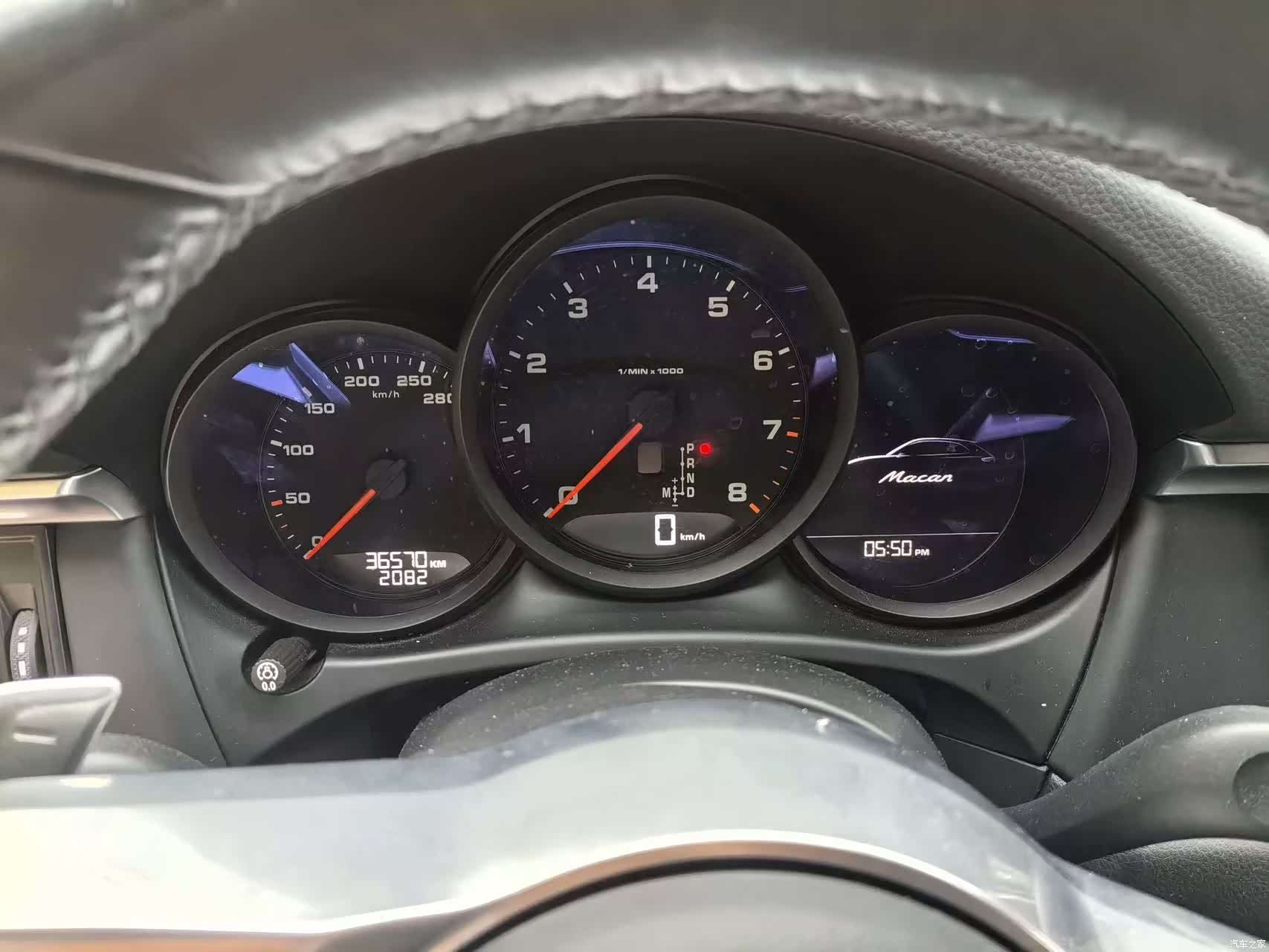 Porsche Macan, 2022 10