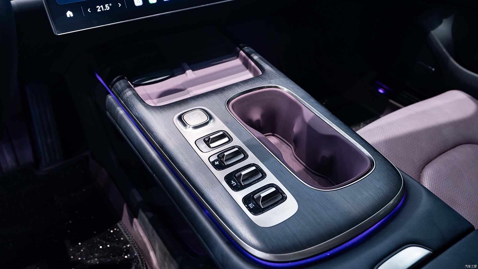 Xiaomi SU7, 2025 24