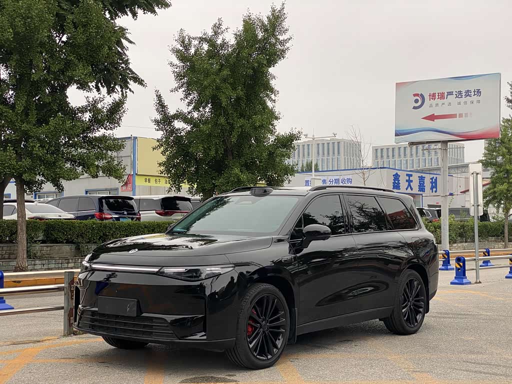 Leapmotor C16