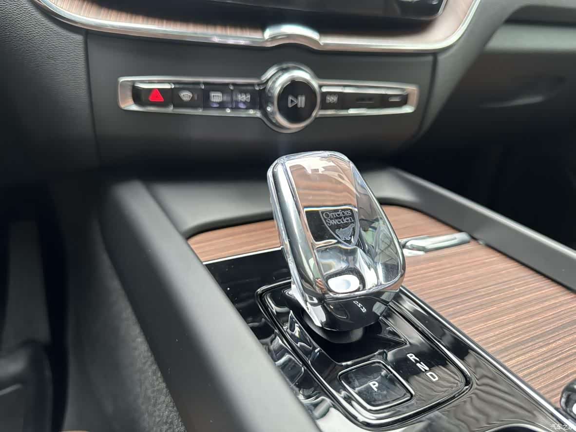 Volvo XC60, 2023 23