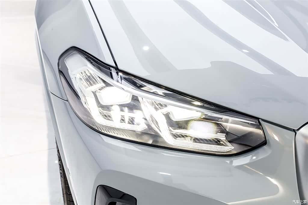 BMW X4, 2023 33