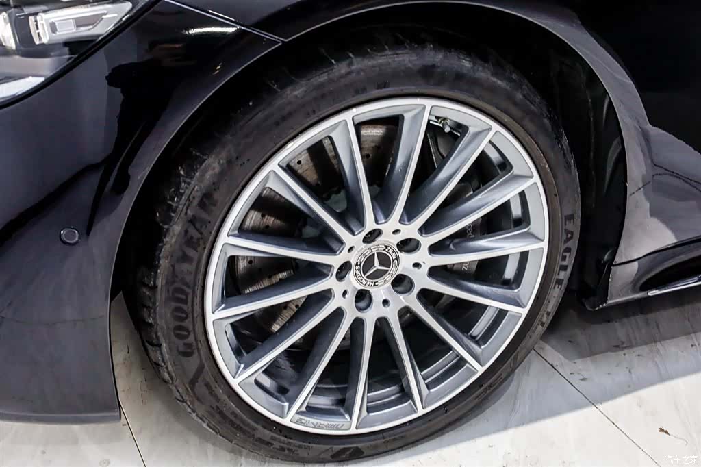Mercedes-Benz S-Class, 2022 25