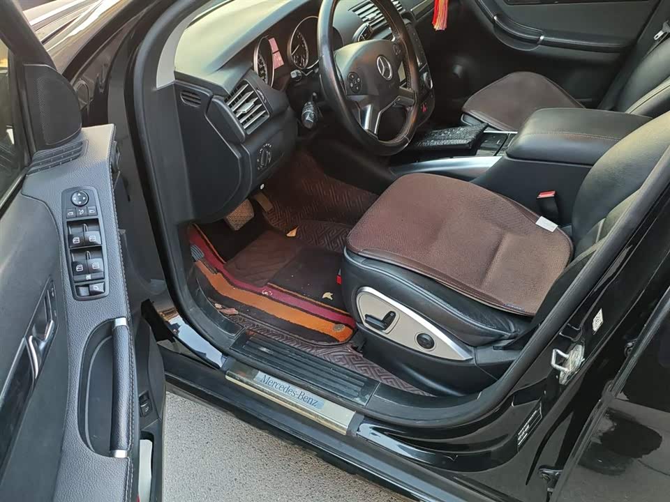 Mercedes-Benz R-class