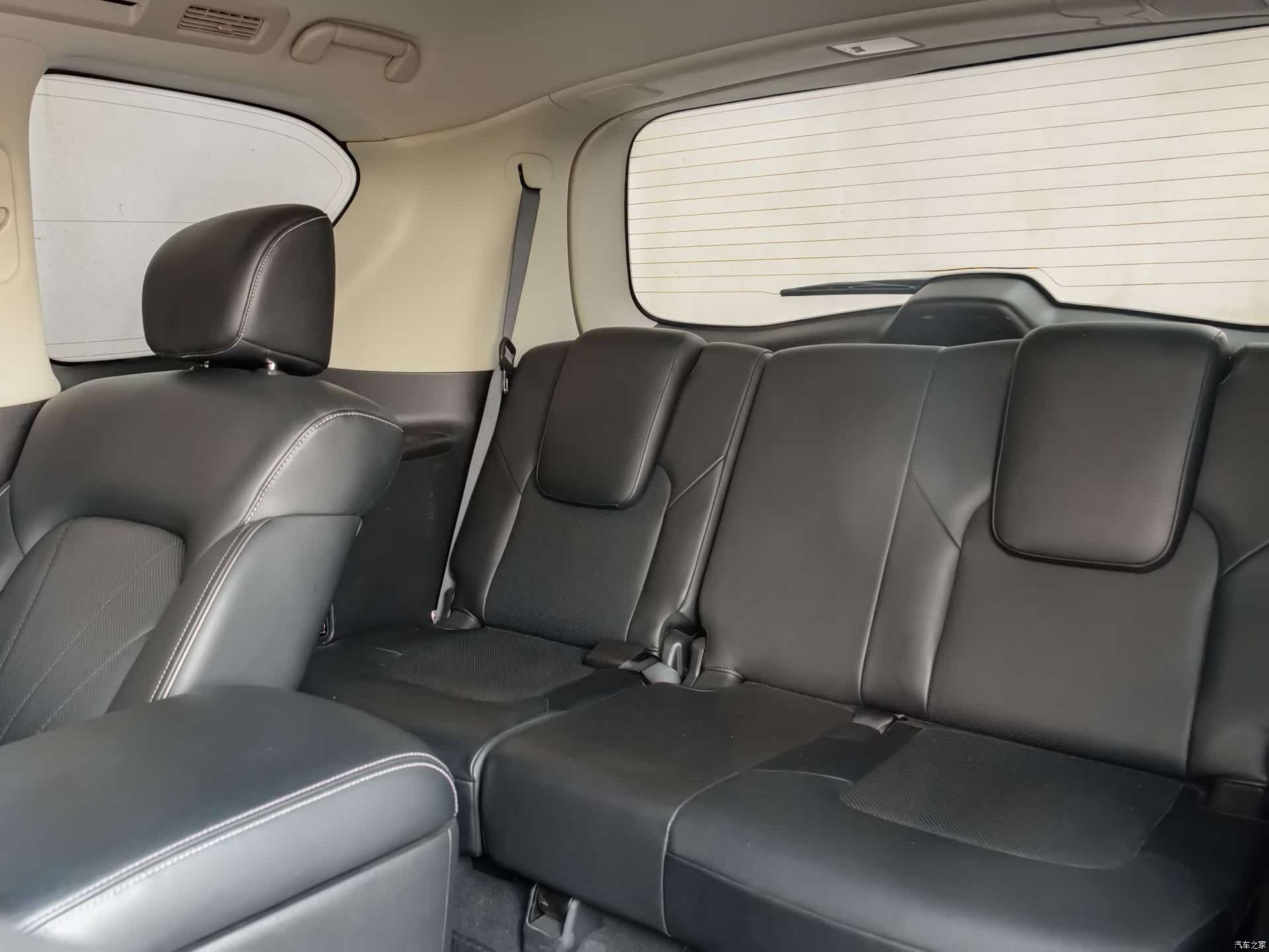 Infiniti QX80, 2018 9