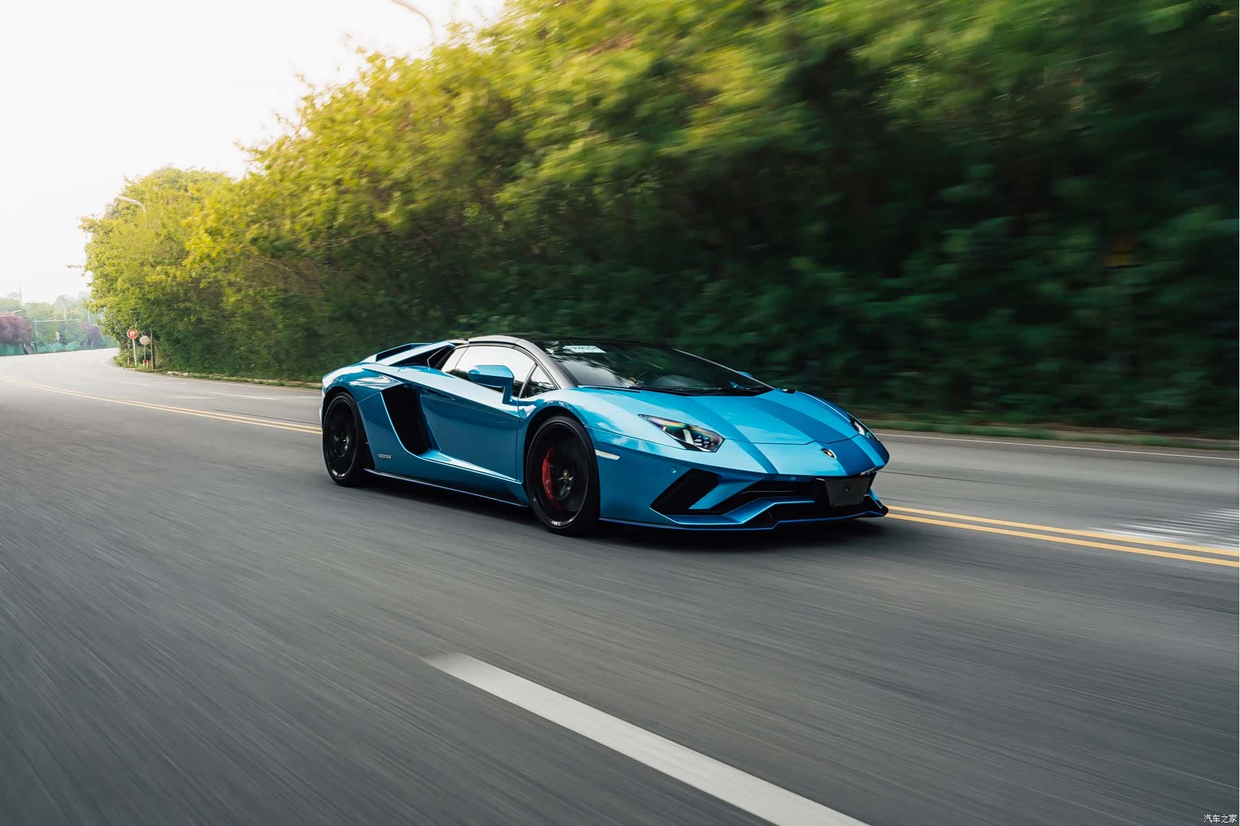 Lamborghini Aventador, 2019 12