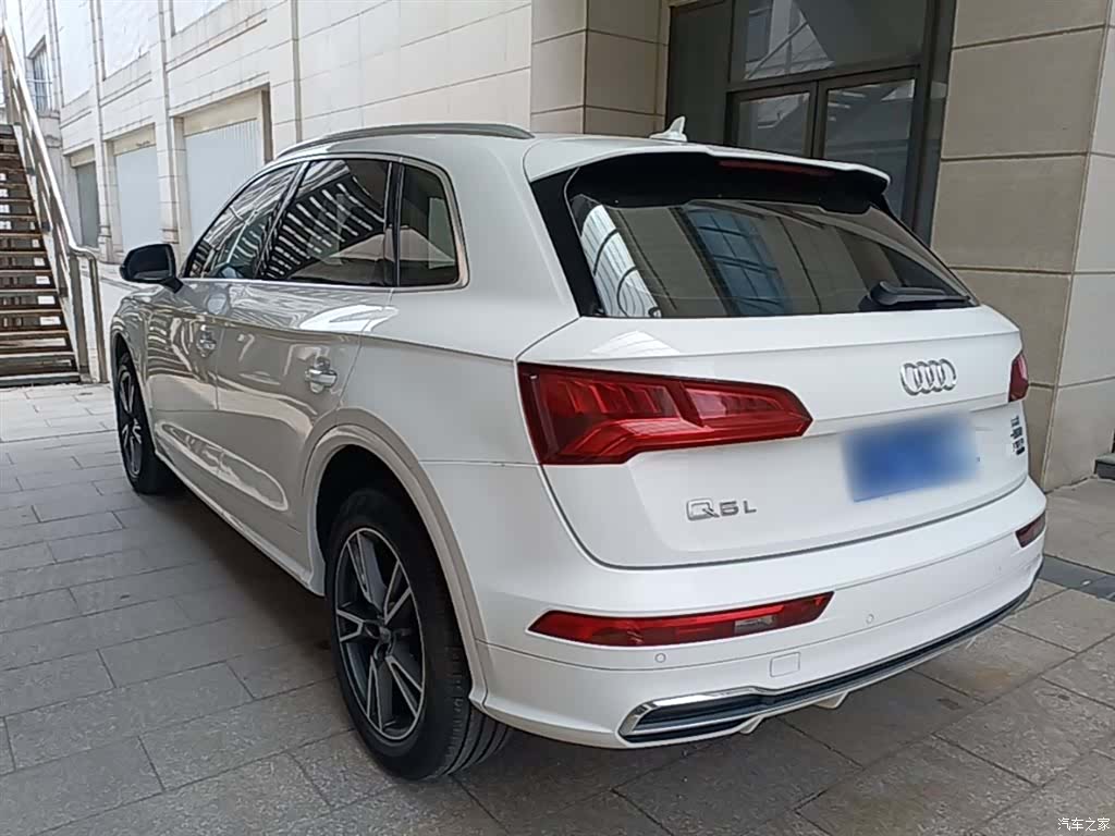 Audi Q5L, 2020 все фото