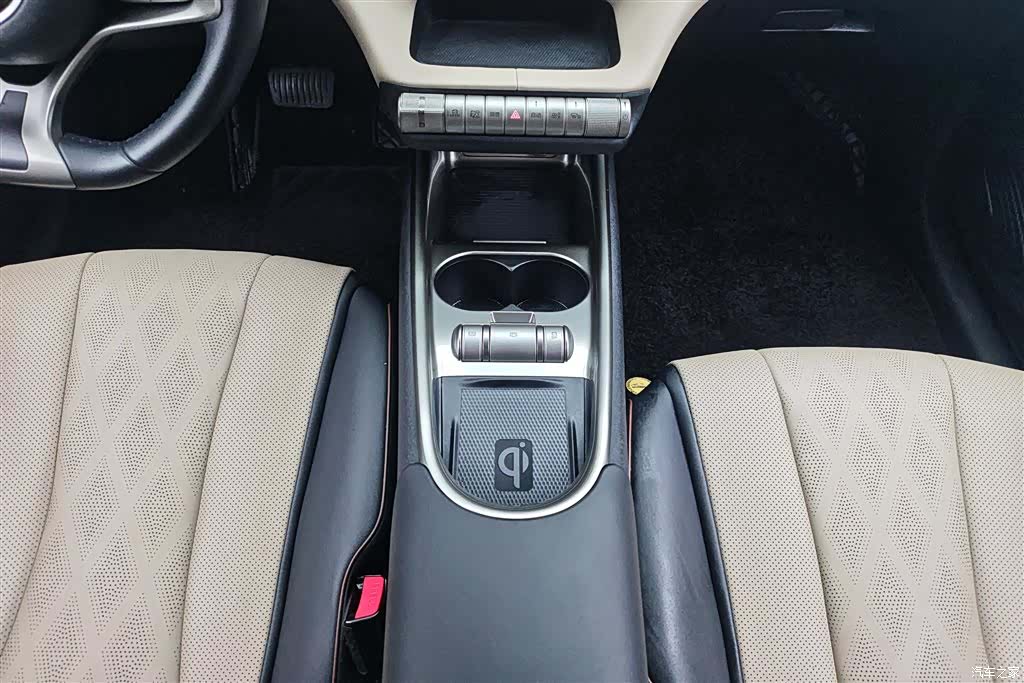 BYD Dolphin, 2023 16