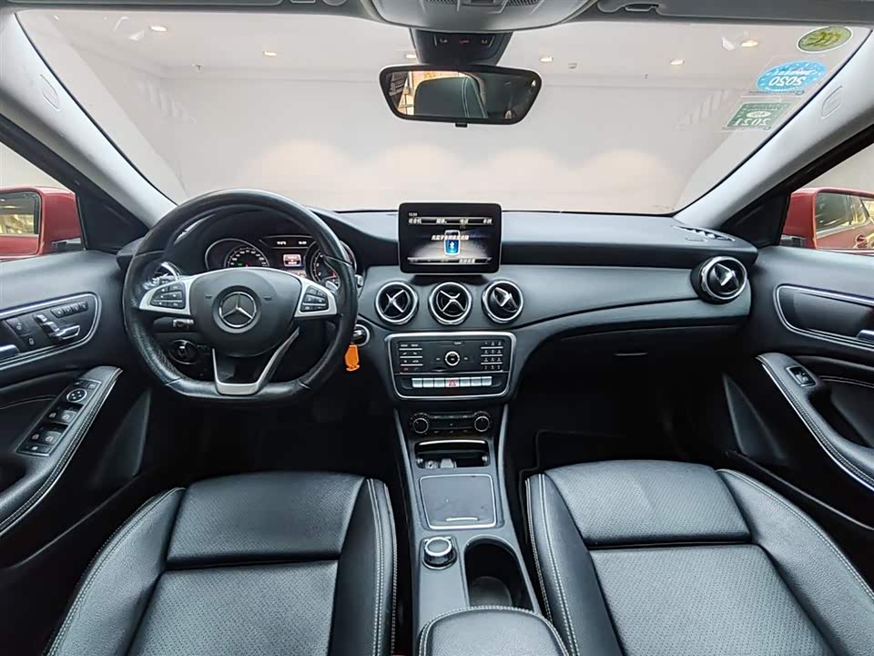Mercedes-Benz GLA
