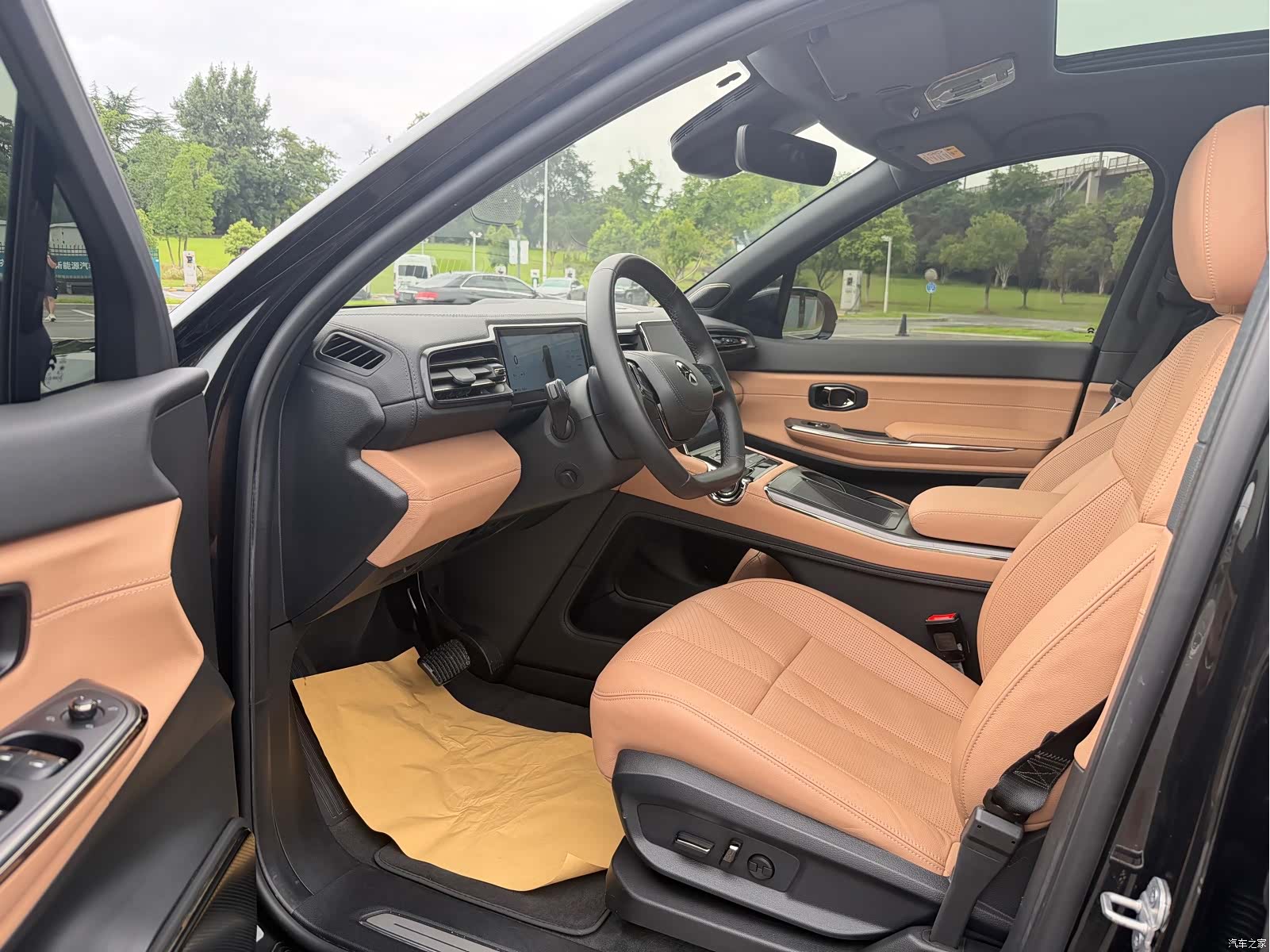 NIO ES8, 2021 15