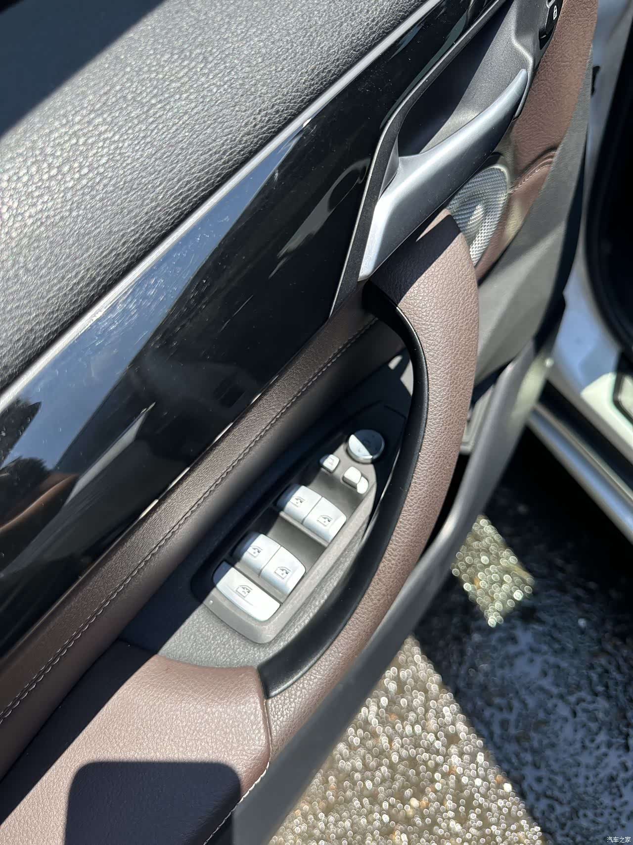 BMW X1, 2023 все фото