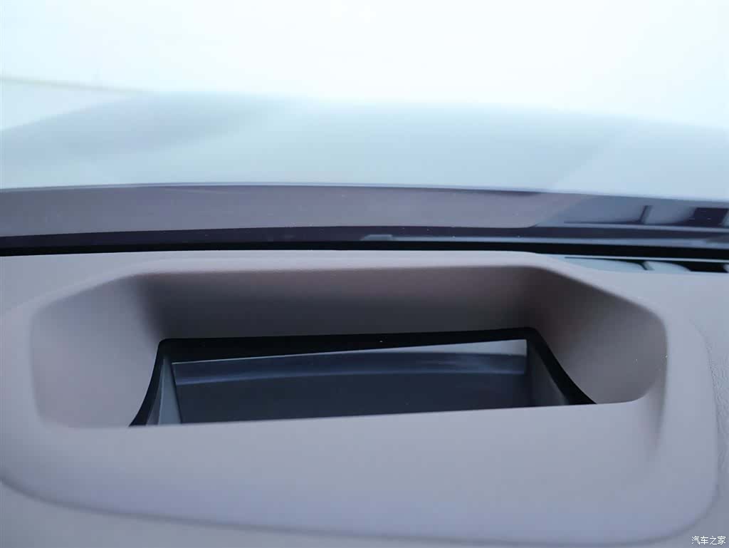 BMW 5 Series, 2021 24