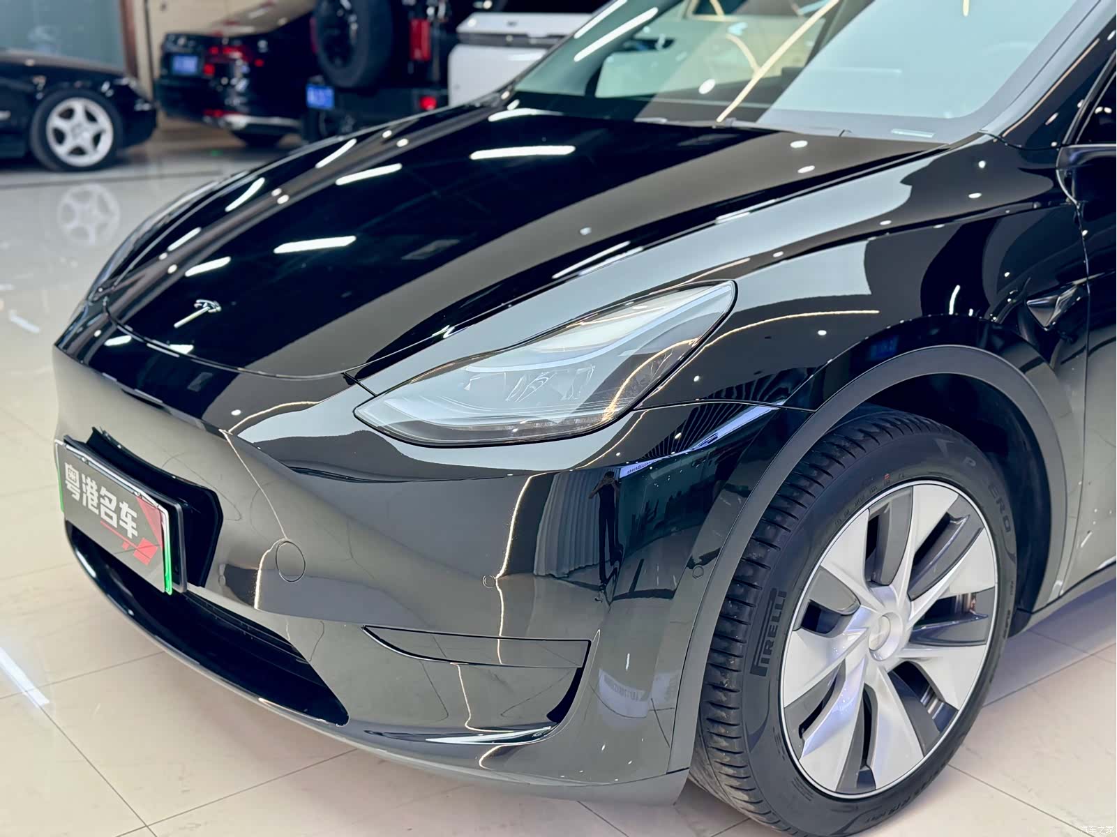 Tesla Model Y, 2023 все фото