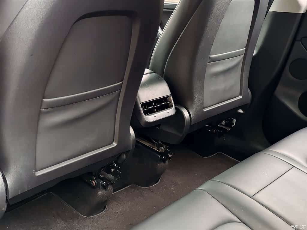 Tesla Model Y, 2022 9