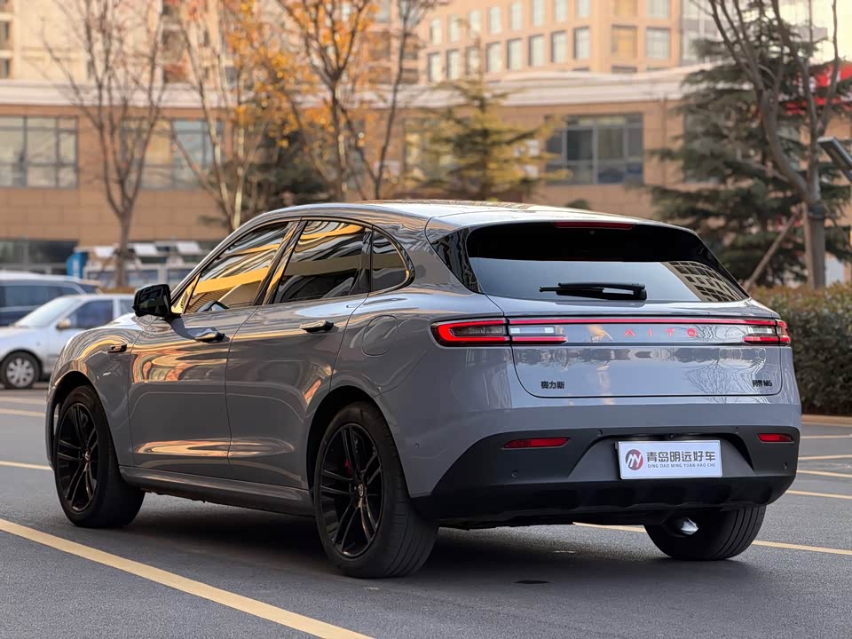 AITO Ask the world M5