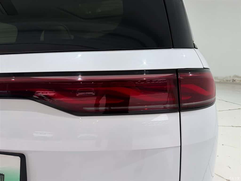 BYD Xia, 2025 10
