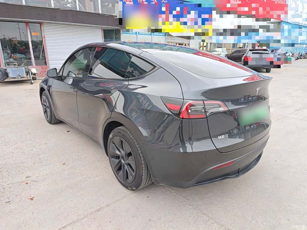 Tesla Model Y, 2024 24